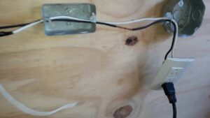 que-pasa-si-toco-un-cable-de-220